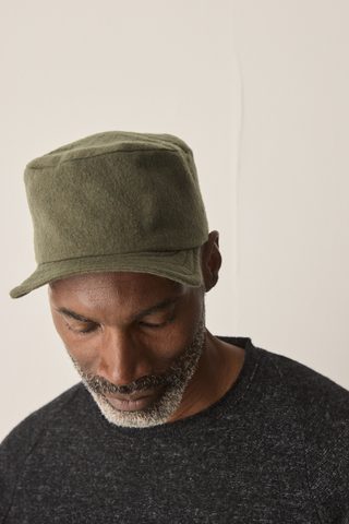 Hannibal. Cap Larson.