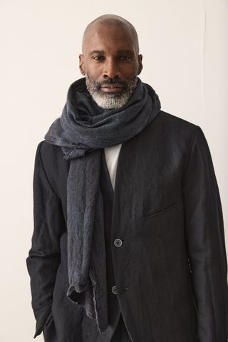 Hannibal. Scarf Silas 54.