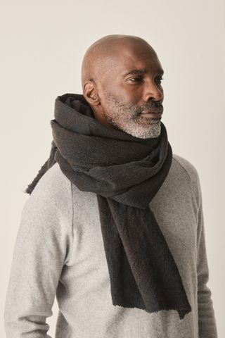 Hannibal. Scarf Silas 54.