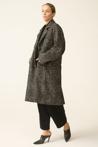 Hannibal. Coat Ronja 002.