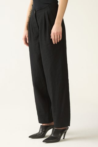 Hannibal. Trousers Hedda 001.