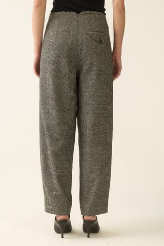 Hannibal. Trousers Hedda 001.