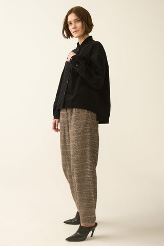 Hannibal. Trousers Hedda 001.