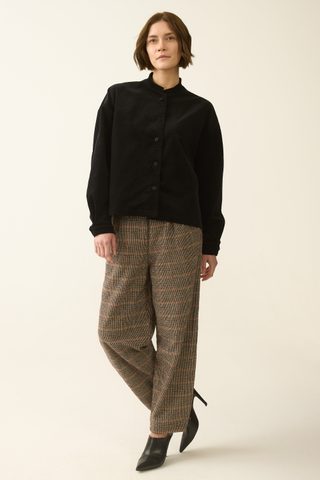 Hannibal. Trousers Hedda 001.